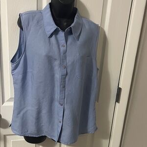 Casual Sleeveless Blue Button-Down Shirt